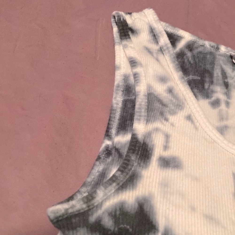 Max Rave Tank Top - Picture 4 of 7